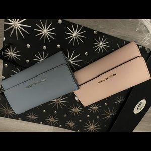 Trifold wallet